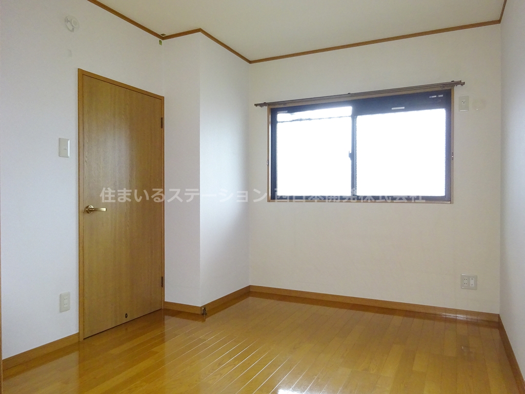 ファミーユ202_北洋室