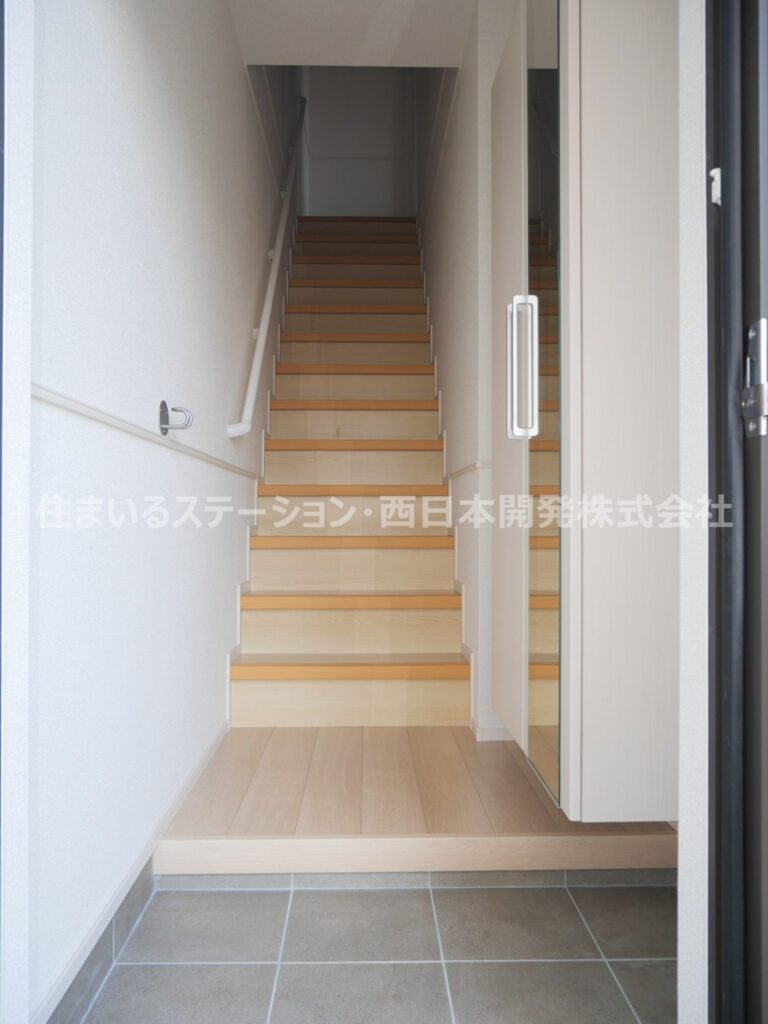 ジャンリーブB205_玄関