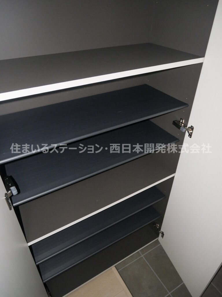 ジャンリーブB205_玄関収納