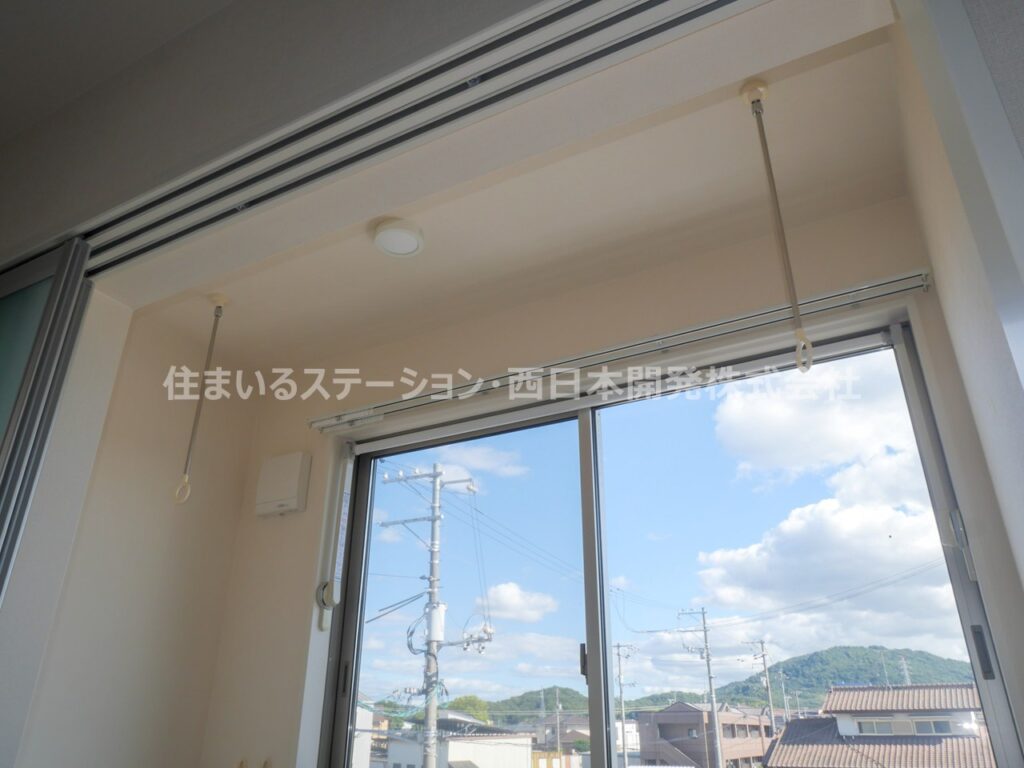 エピナール201_サンルーム室内物干し