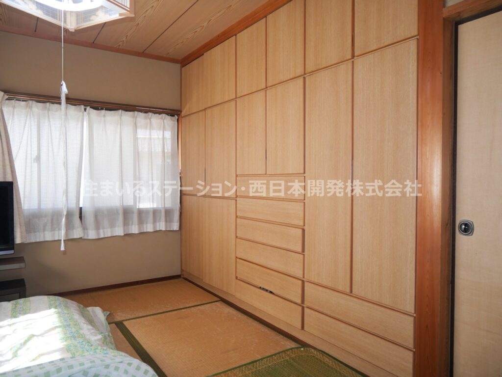 中古情報_井尻野2世帯_1階西和室収納