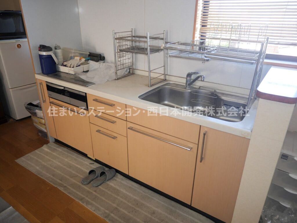 中古情報_井尻野2世帯_2階LDKキッチン