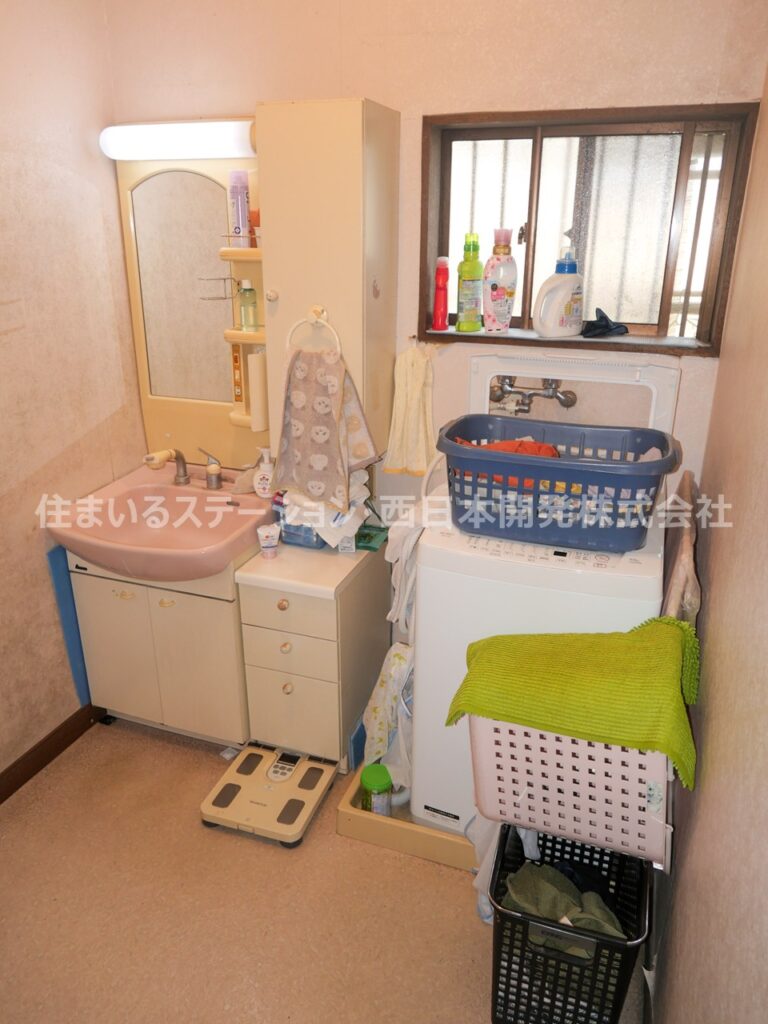 中古情報_井尻野2世帯_1階洗面脱衣所