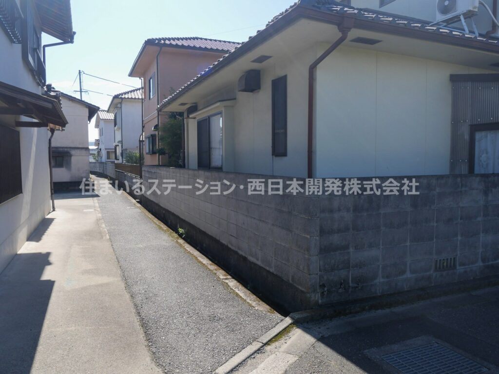 中古情報_井尻野2世帯_外観東道路