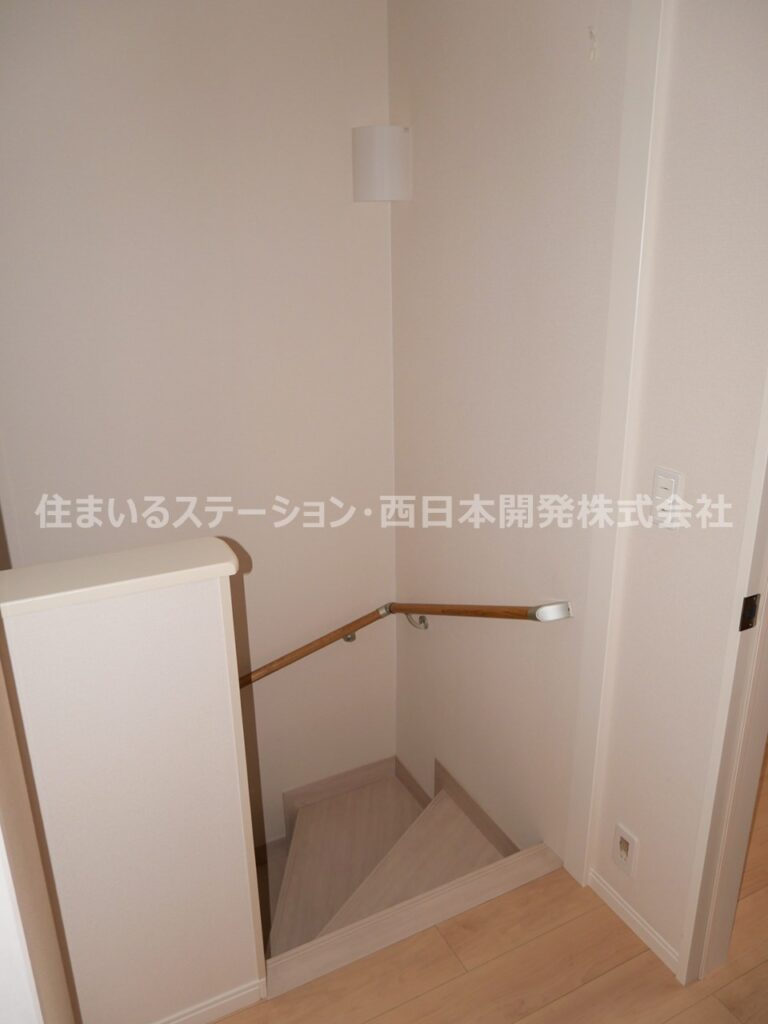 スターテラスL207_階段室