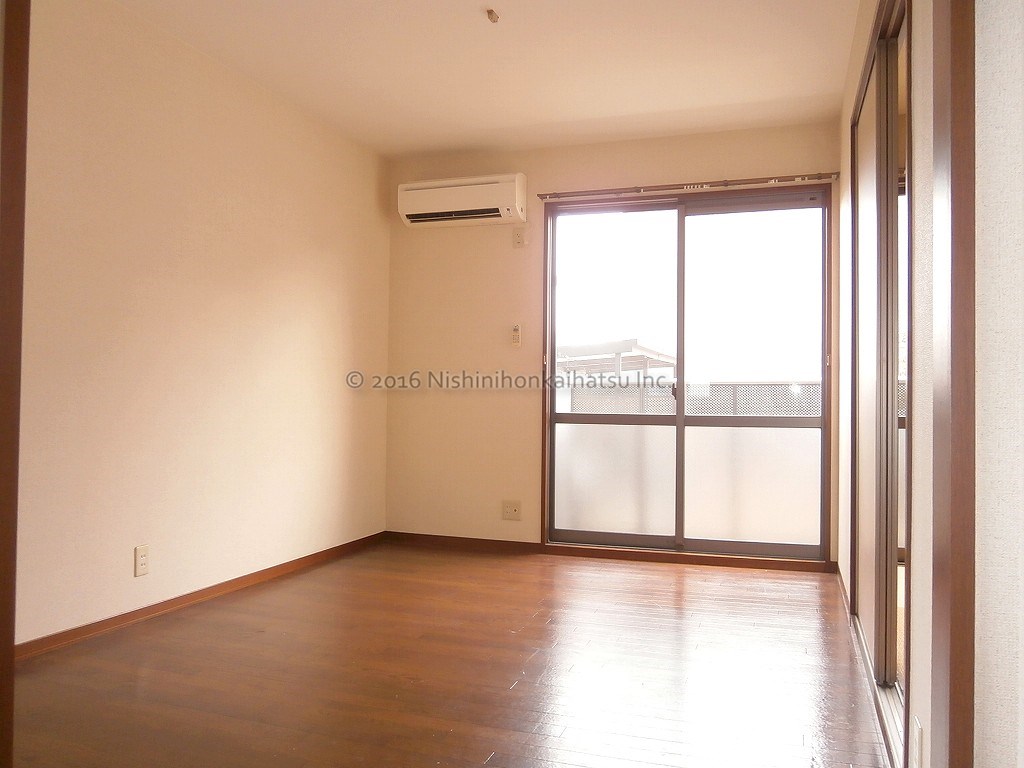 ビックイーストB105_南洋室