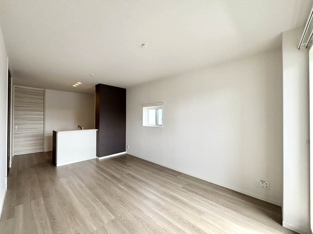 アンフェミュール201_LDK2