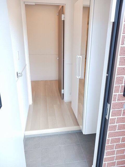 シェソアB102_玄関