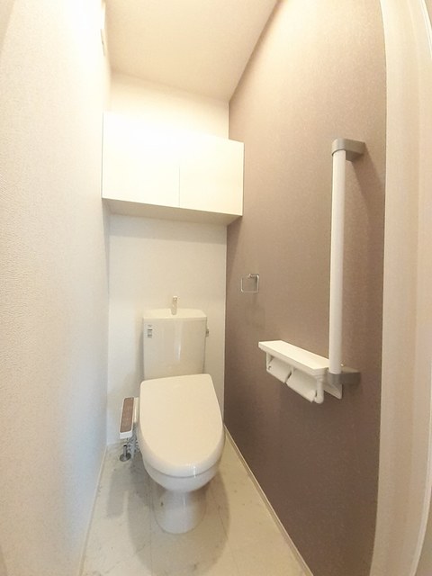 コンフォレア205_トイレ