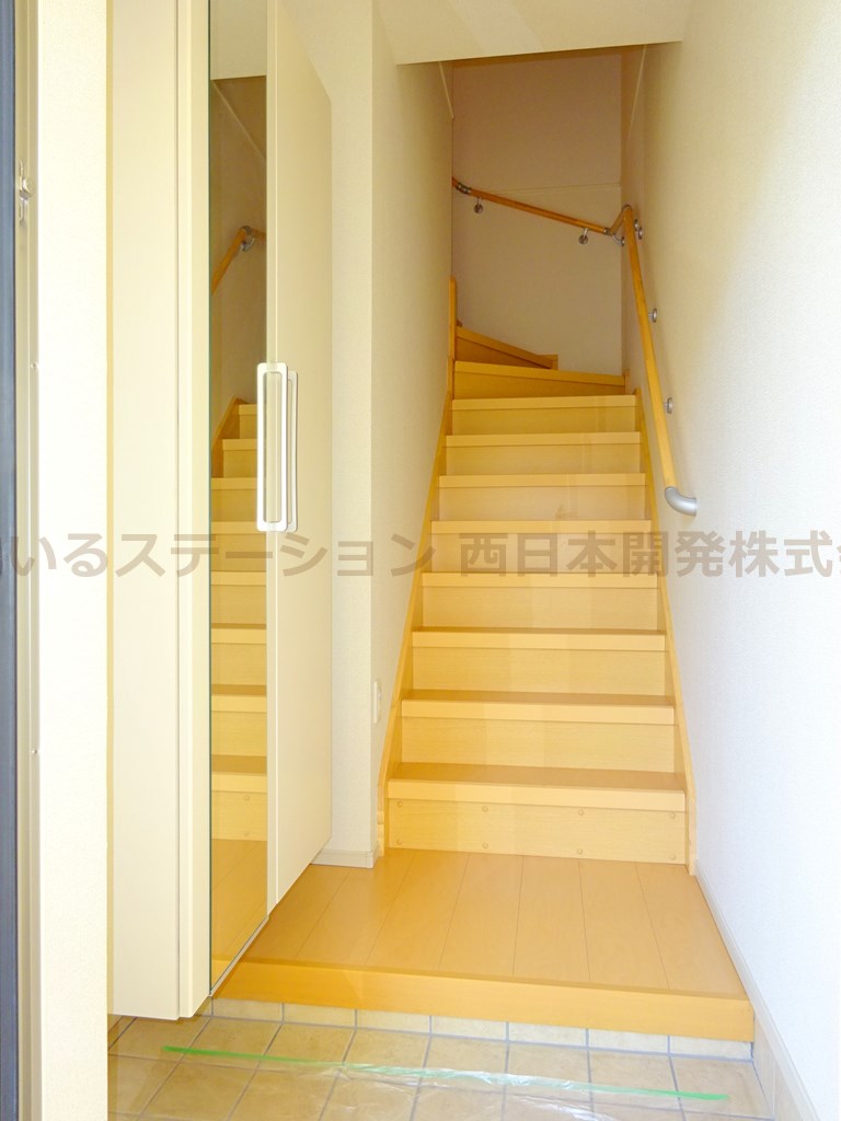 ブローテ201_玄関