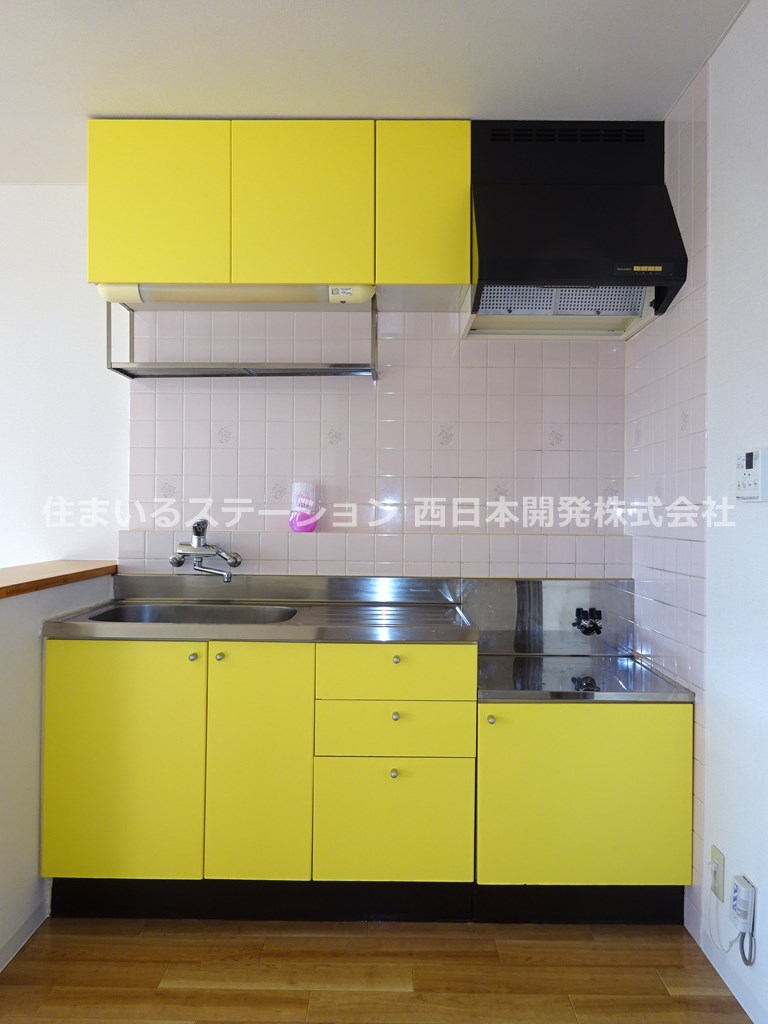 ロイヤルコーポサノ205_キッチン