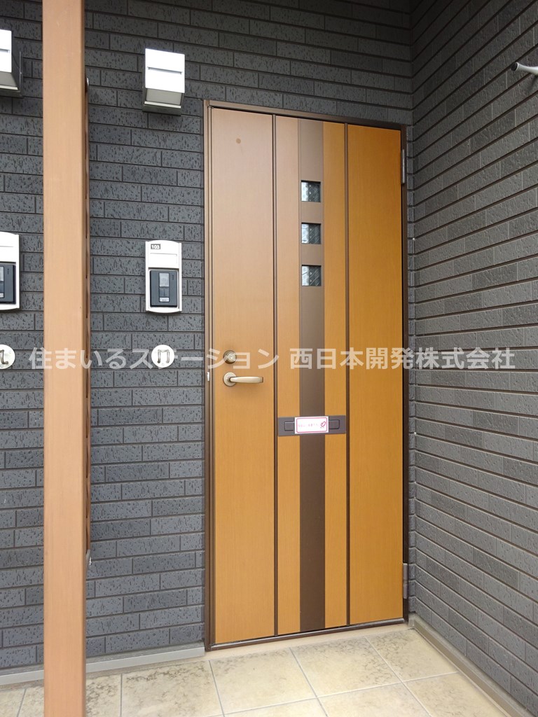 フローレス103_エントランス