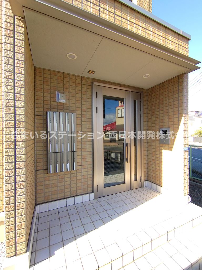 コロンジュ_オートロックエントランス