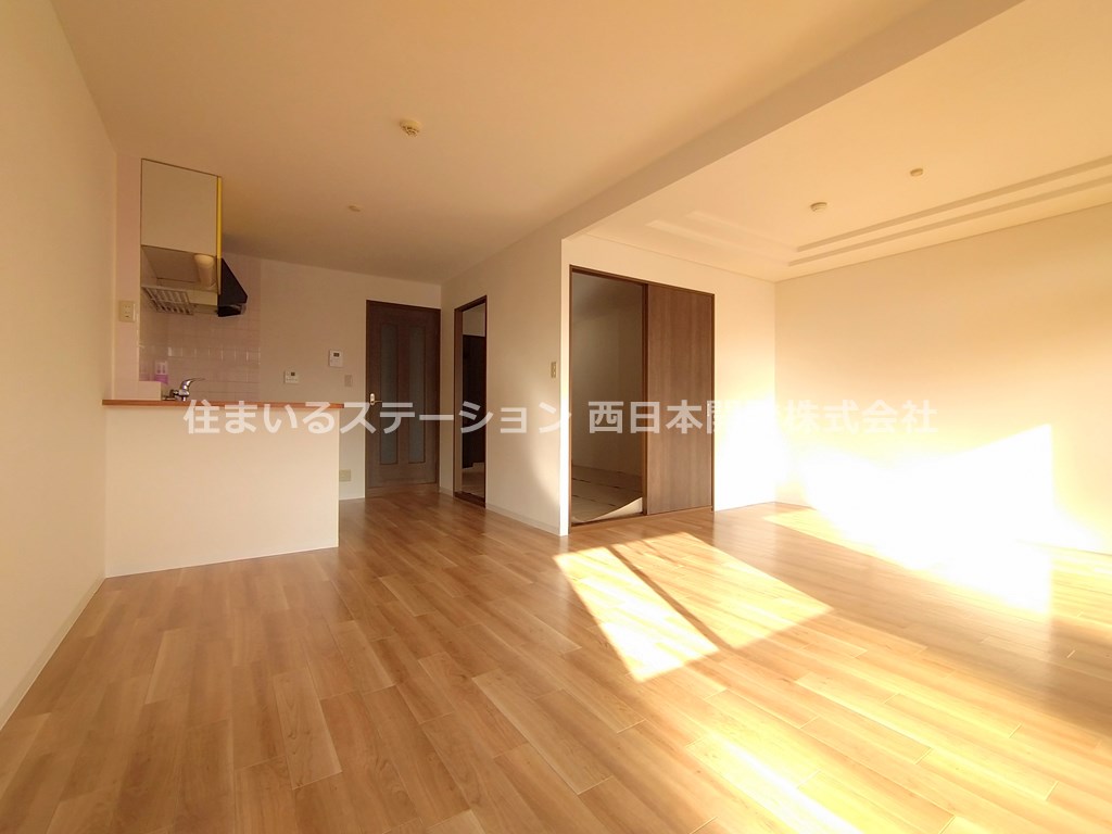 ロイヤルコーポサノ205_LDK2