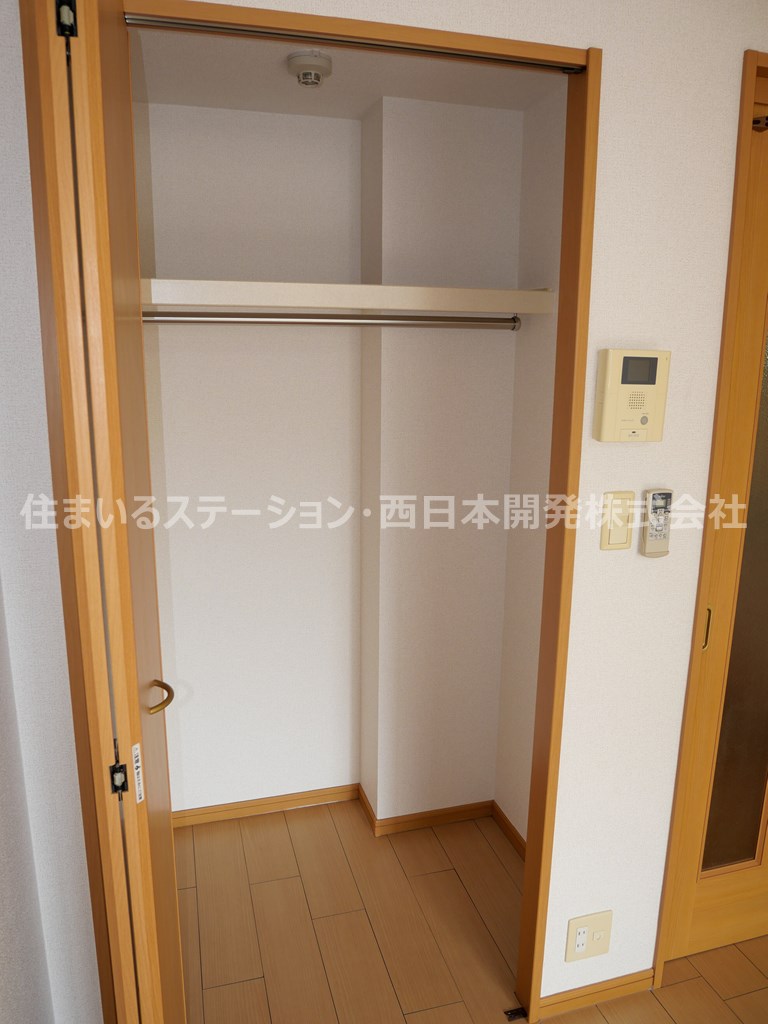 グランパス吉備105_洋室ウォークインクローゼット