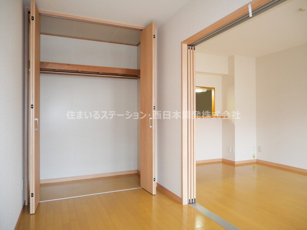 マンション美202_洋室クローゼット