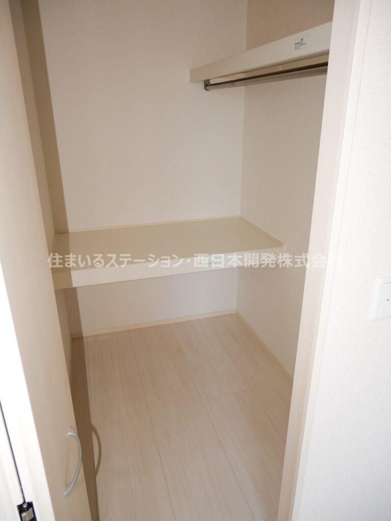 KadoyakanC202_北洋室ウォークインクローゼット