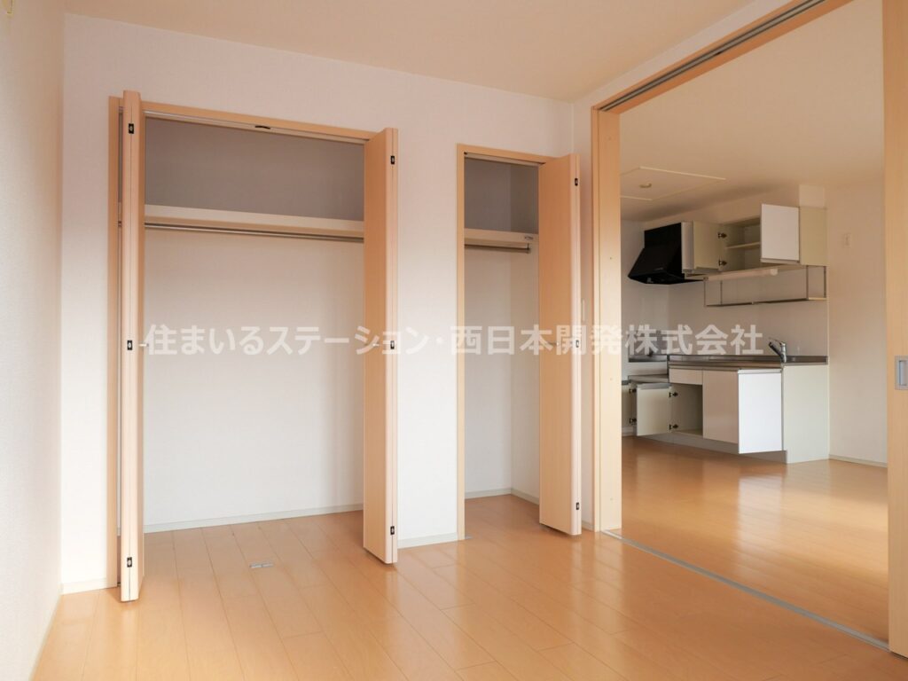 エスポワール21A201_南洋室収納