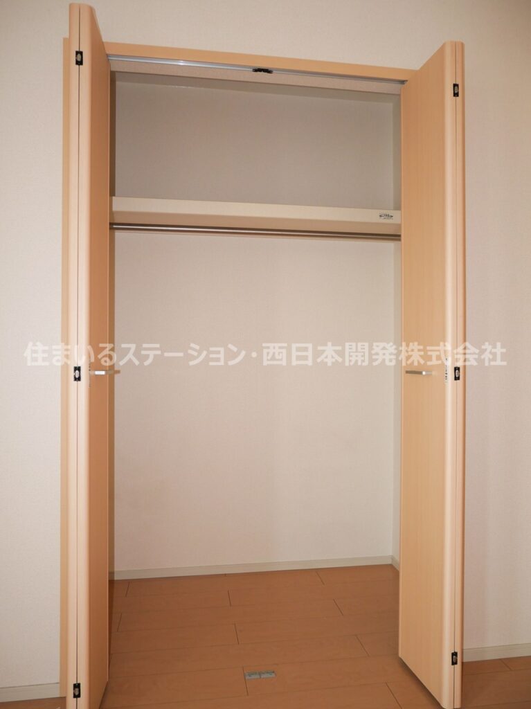 エスポワール21A201_北洋室収納