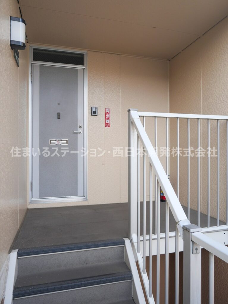 モンシャトー中央203_エントランス