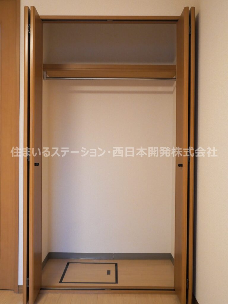 ペルソナ２１105_洋室収納