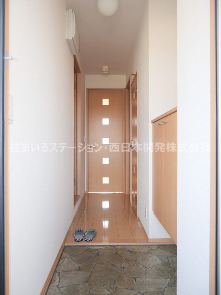 コロンジュ306_玄関