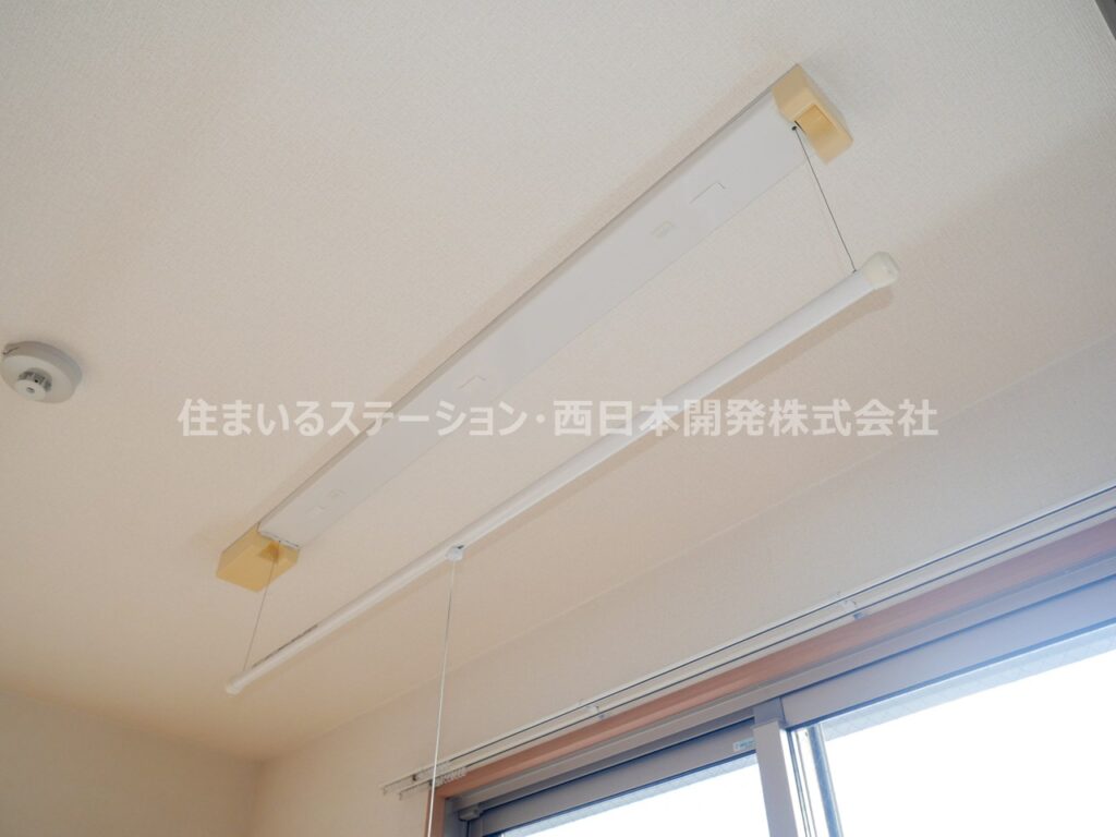 コロンジュ306_室内物干し