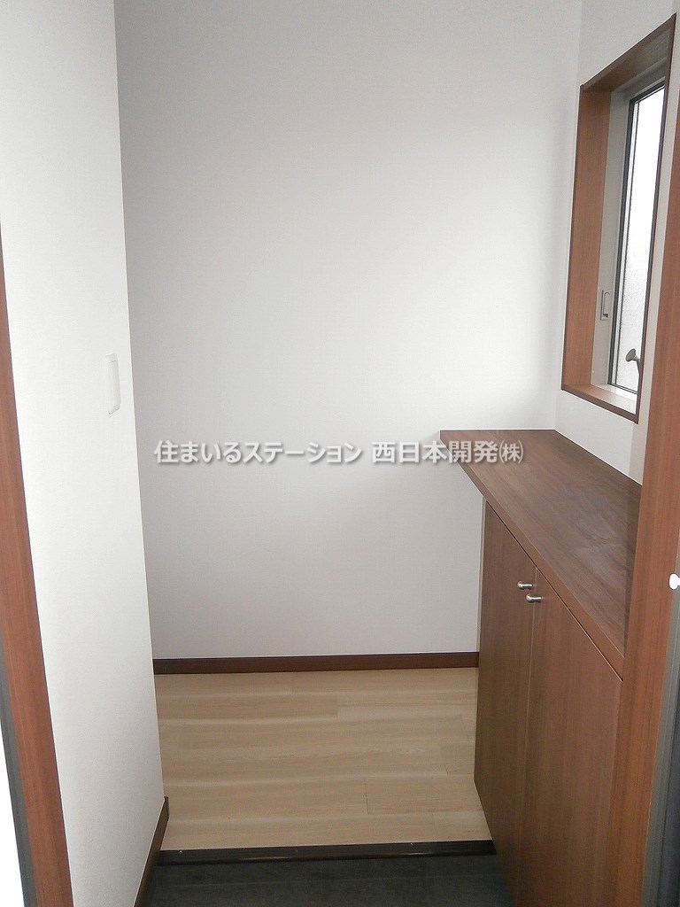 Iris総社中央201_玄関