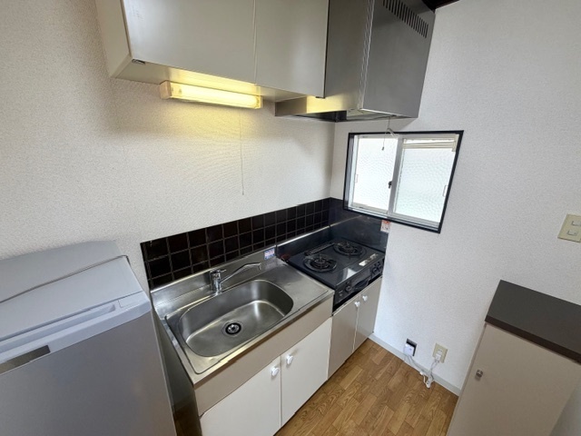 アルファ倶楽部202_キッチン