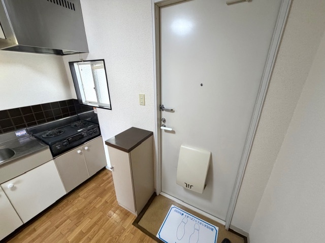 アルファ倶楽部202_玄関