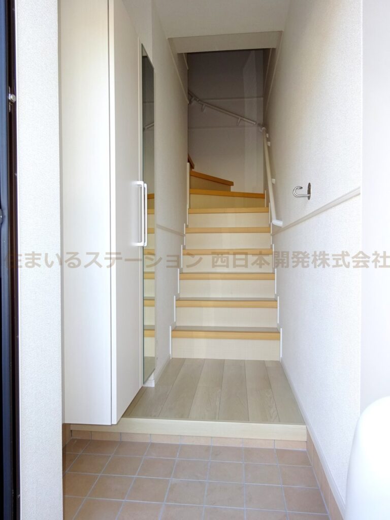 プリマヴェーラA201_玄関