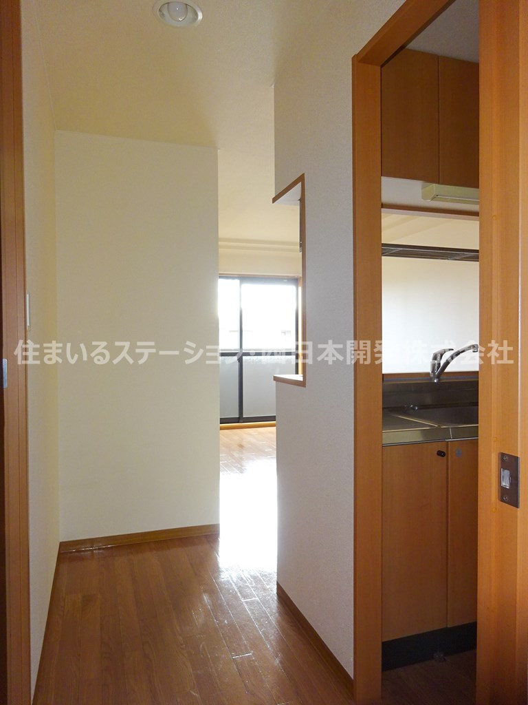 オレンジペコー202_LDK入り口