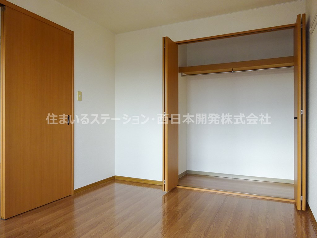 オレンジペコー202_南洋室収納