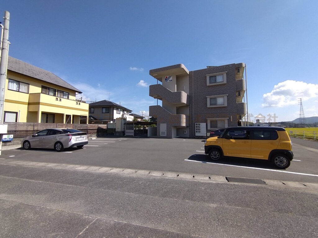 カーサフェリーチェⅣ_駐車場