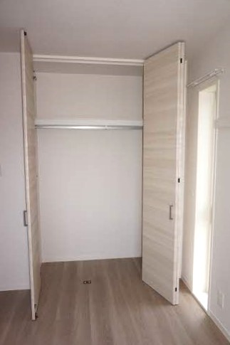 アンフェミュール203_北西洋室収納