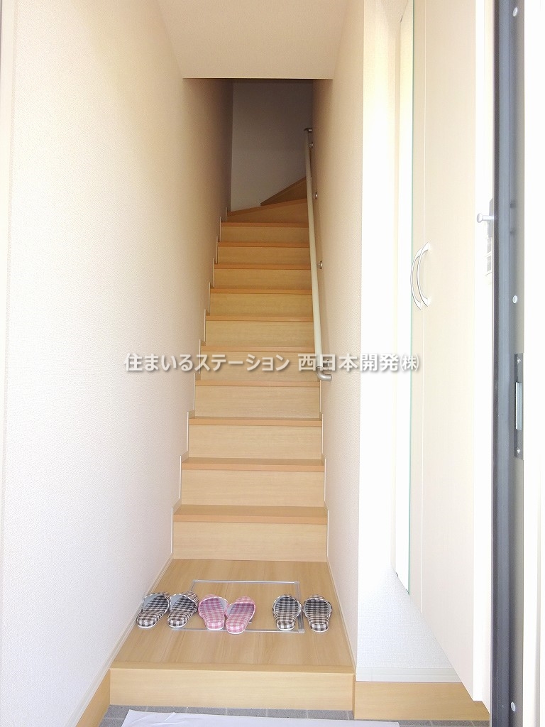 ウィンクルムB203_玄関