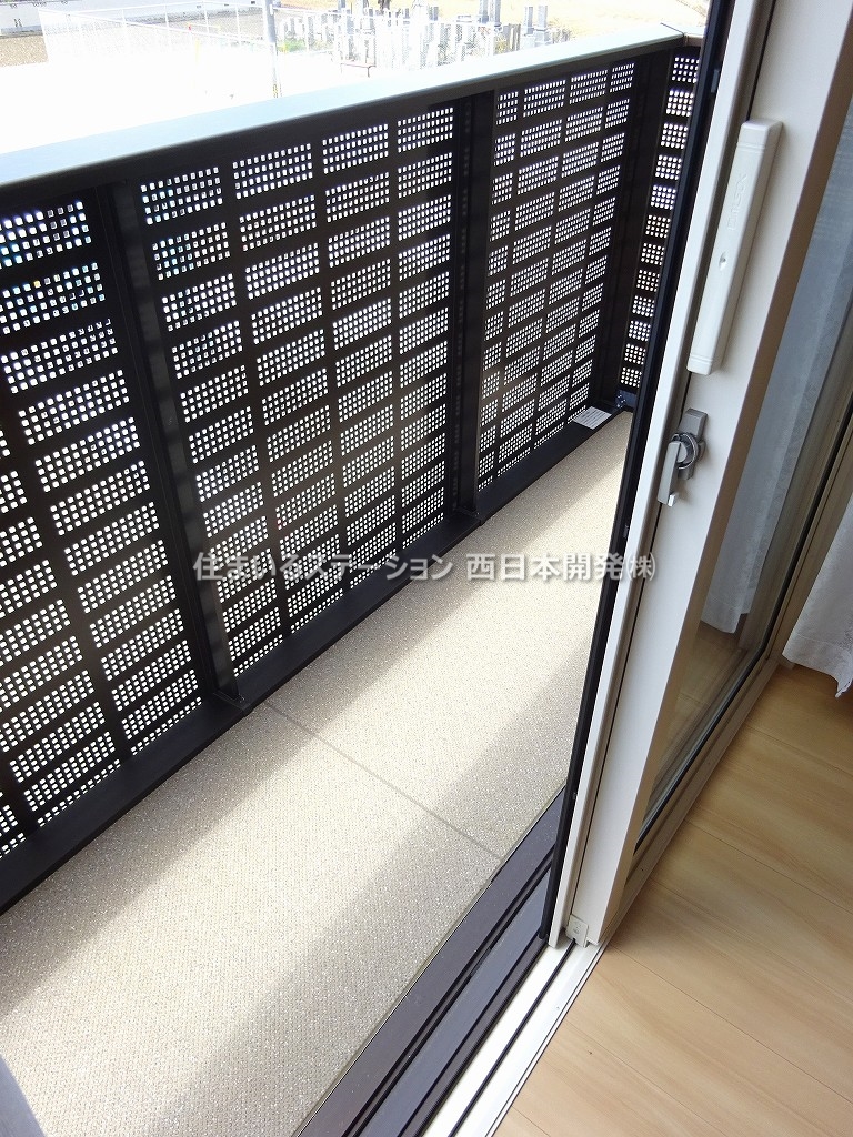 ウィンクルムB203_バルコニー