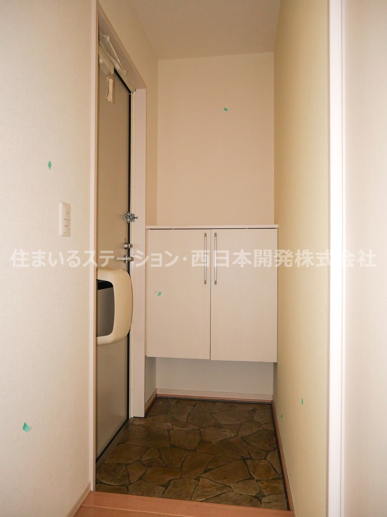 パラシオン202_玄関