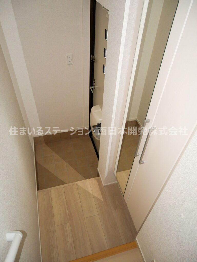 ニューファインシティ202_玄関