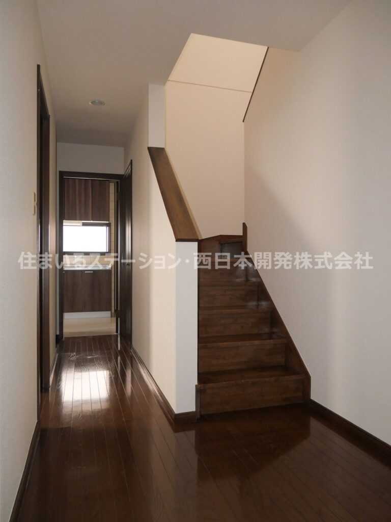 井手戸建賃貸住宅_1階ホール