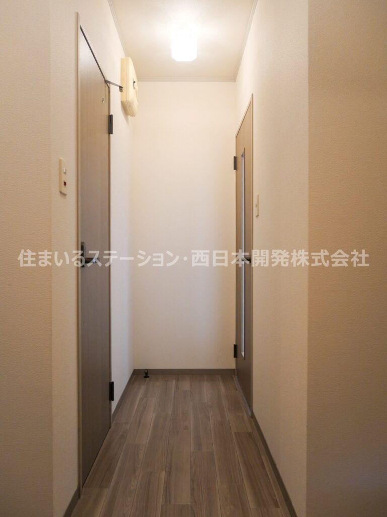 アーバンコートC102_廊下(DK方向)