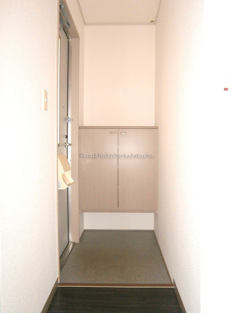 アーバンコートC202_玄関