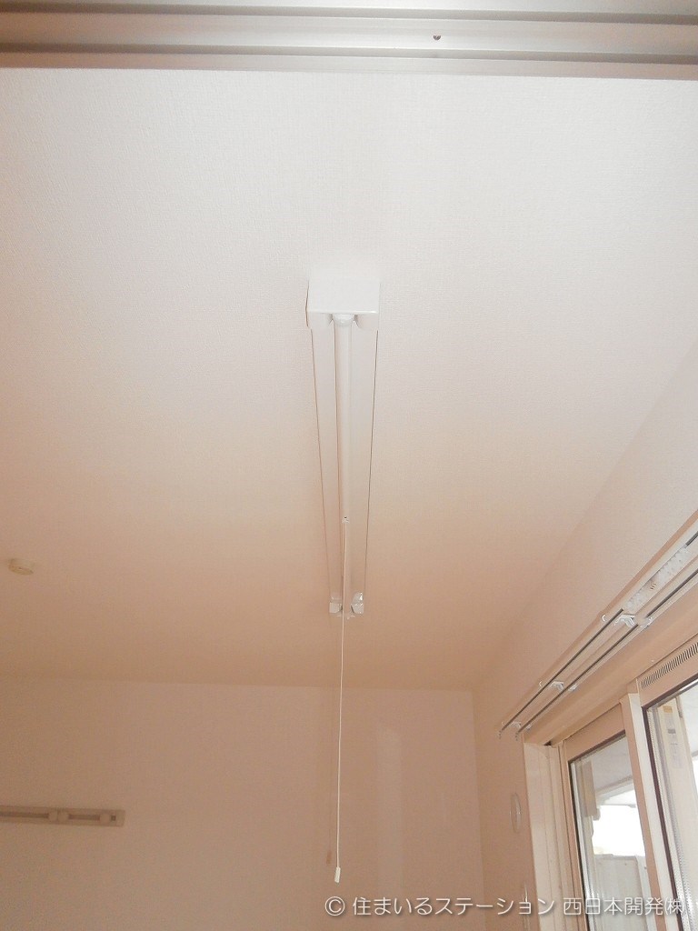 ブルースター東宮A202_室内物干し