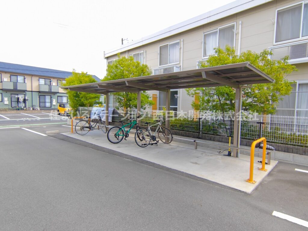 ハレレア_駐輪場