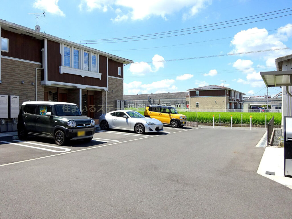 なでしこ_駐車場