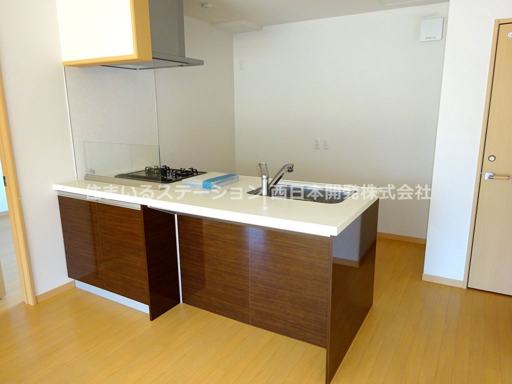 コンフォールKⅢB102_キッチン