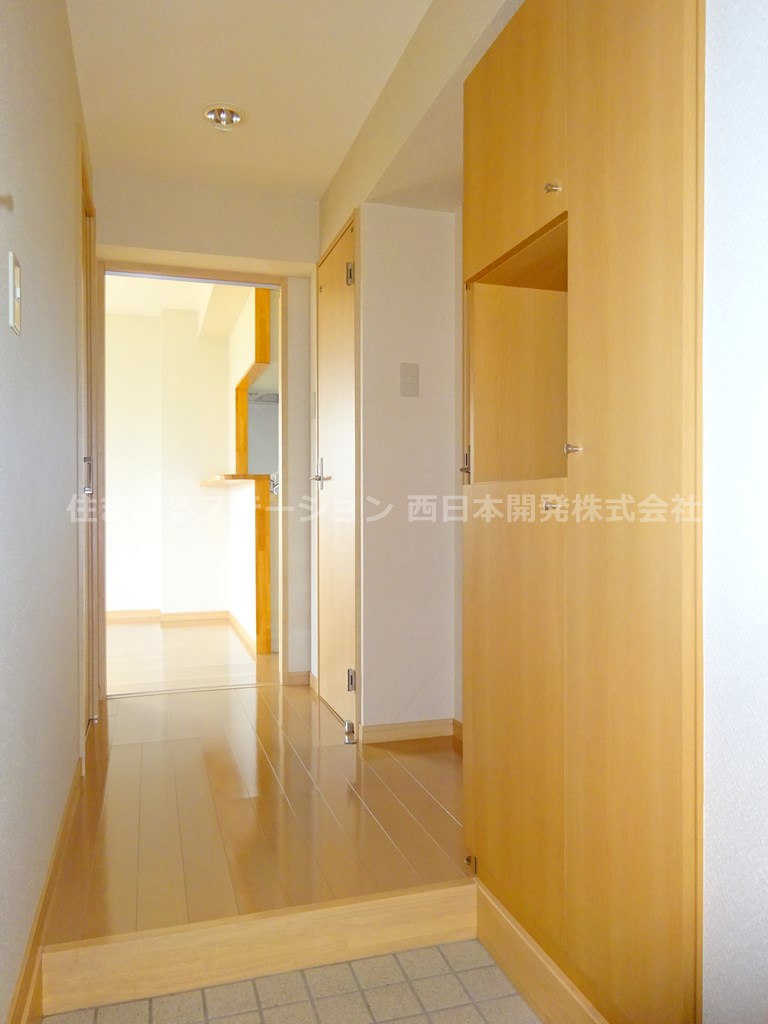 カーサディファータ302_玄関