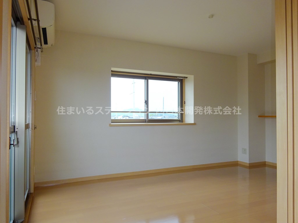 カーサディファータ302_LDK3