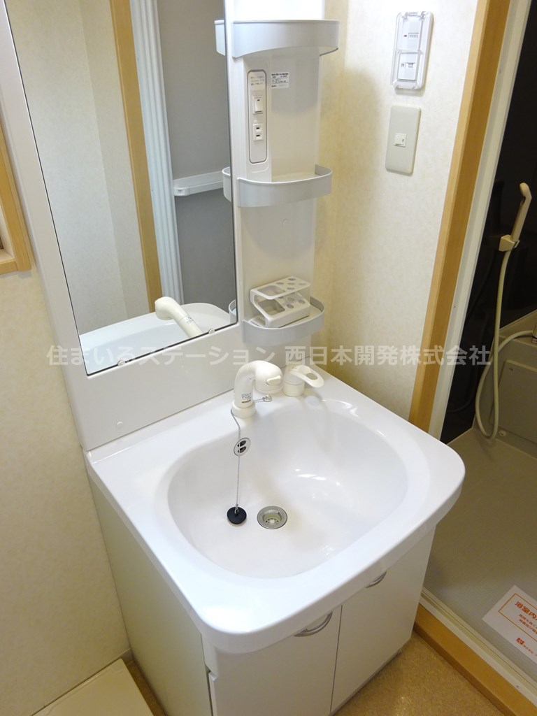 カーサディファータ302_洗面化粧台