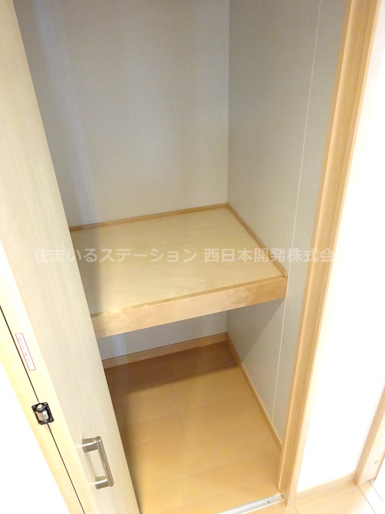 カーサディファータ302_玄関収納